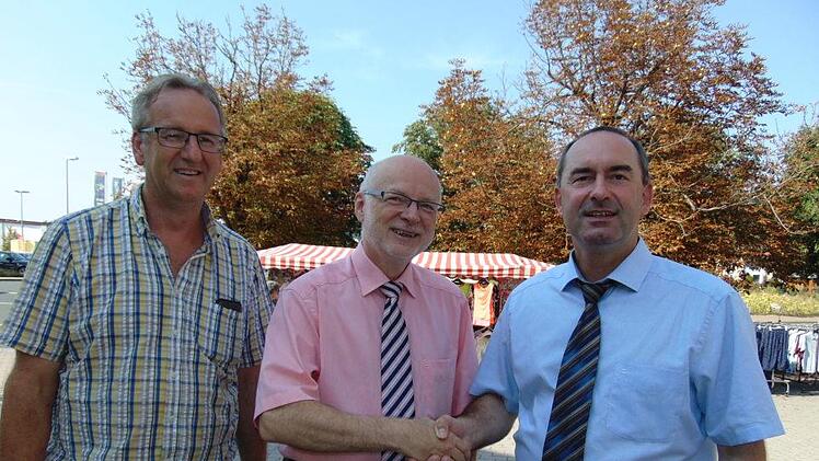 Klaus Bock, Bürgermeister Rast und Hubert Aiwanger. Foto: Petra Malbrich