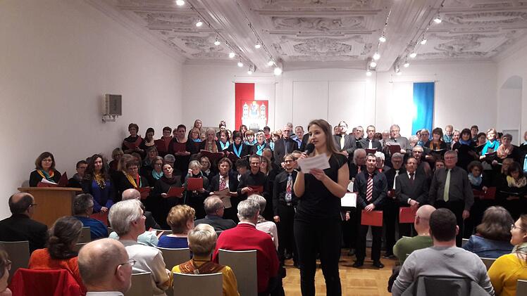 Die 23. Sängerschulung der Sängergruppe im Landkreis  fand ihren eindrucksvollen Abschluss in der Alten Aula. Foto: Hartmut Hessel