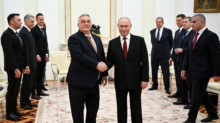 Ungarns Regierungschef Orban trifft Putin in Moskau