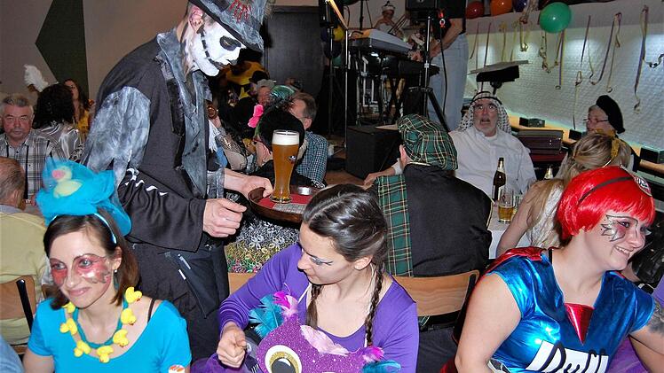 Faschingssitzung der Burkardrother Sängervereinigung Foto: Sigismund von Dobschütz