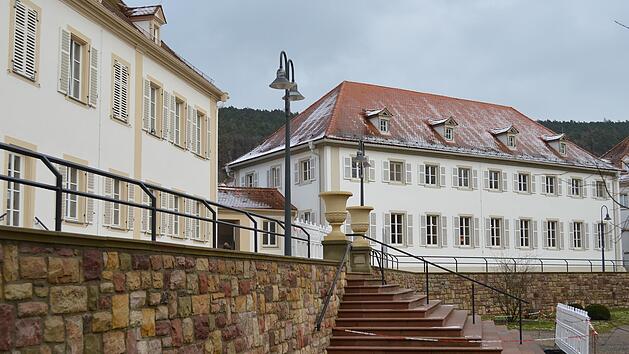 Die Mauer zwischen Kurpark und Kurhaushotel in Bad Bocklet ist nun endlich fertig.