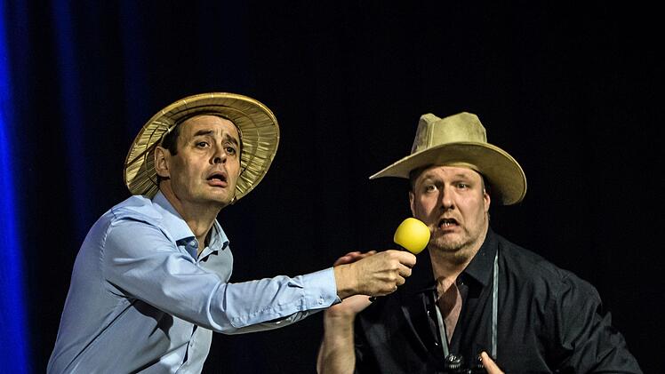 Das neue Programm des Kabarett-Trios TBC feierte seine Premiere in Beiersdorf.Foto: Jochen Berger
