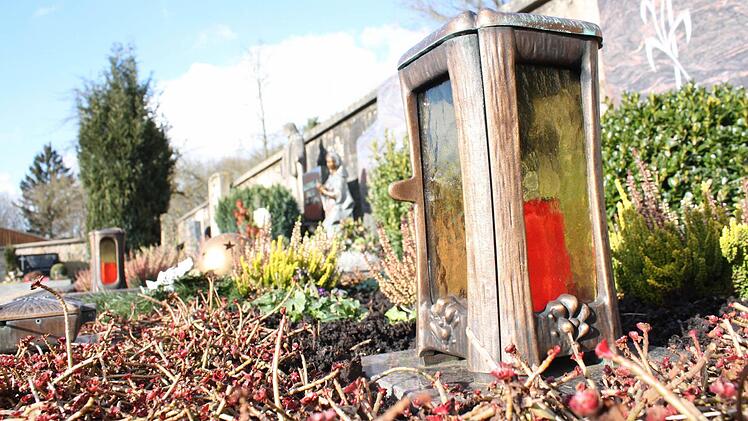 Der Friedhof ist bei den Frauenrothern ein Thema: Sie wünschen sich Urnengräber und eine bessere Wegepflege. Foto: Robert Huger