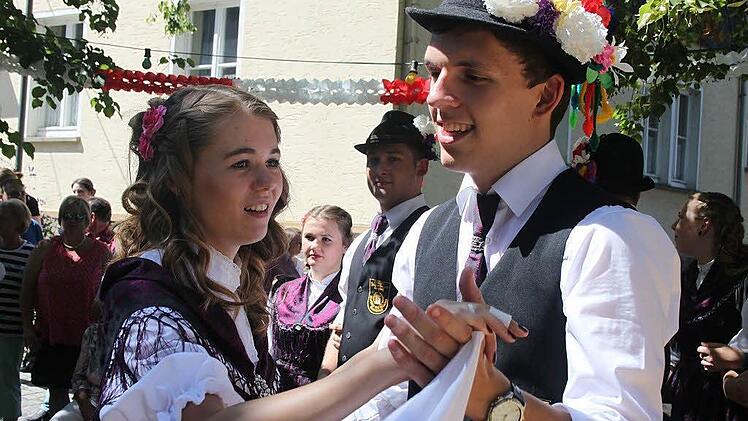 Ebersdorfer Kirchweih-Tanzpaar Foto: Veronika Schadeck