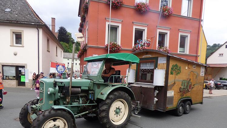 So mancher hatte seinen selbst gebauten Wohnwagen dabei