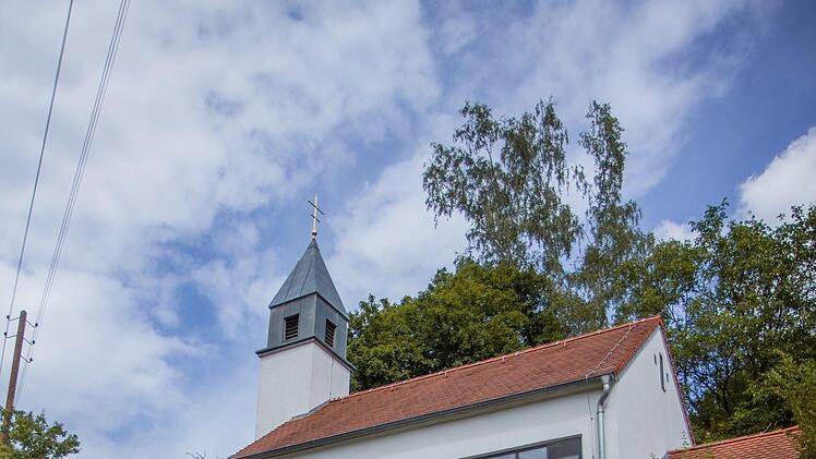 Zurück in Giechkröttendorf: Die Kunigunden-Kapelle ist etwa in der Mitte des Dorfes zu finden.
