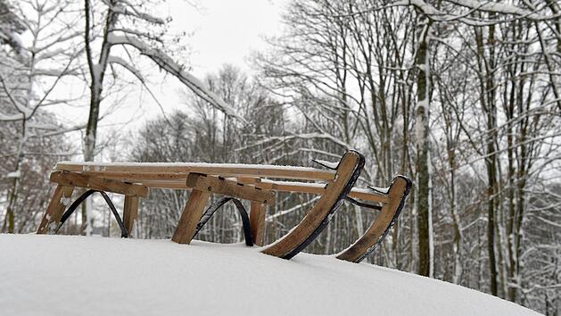 Eine Frau aus Deutschland ist beim Rodeln in Österreich tödlich verunglückt