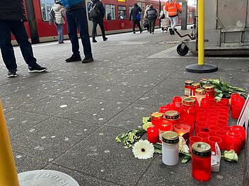 Zugbegleiter stirbt nach Angriff bei Ticketkontrolle