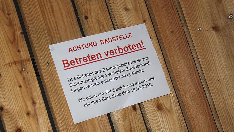 Damit es klar ist: Betreten erst ab dem 19. und nur mit TicketFoto: Anette Schreiber