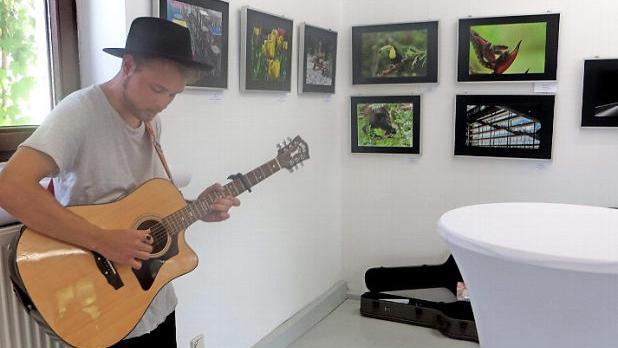 Bei einer Vernissage darf Musik nicht fehlen.