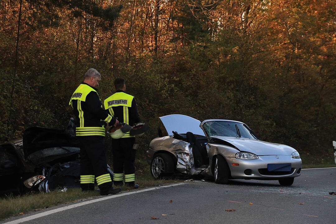 Kollision im Kreis Lichtenfels: Beifahrerin schwebt in Lebensgefahr