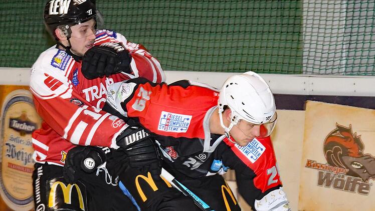 Domantas Cypas (rechts) von den Kissinger Wölfen gilt als bester Verteidiger der Liga. Der Litauer lebt für den Sport Eishockey.Hopf
