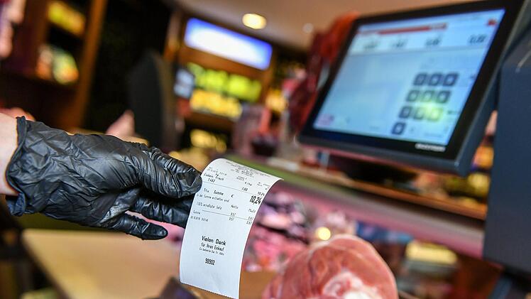 Metzgerei-Sterben in Franken: Wieso müssen so viele Familienunternehmen aufgeben? Symbolfoto: Jens Kalaene/zb/dpa