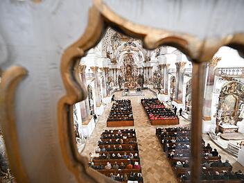 Trauergottesdienst für die Opfer des tödlichen Zugunglücks
