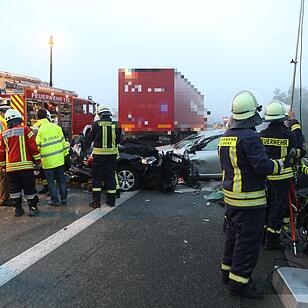 Drei Menschen sterben nach Unfall auf A3 bei Altdorf