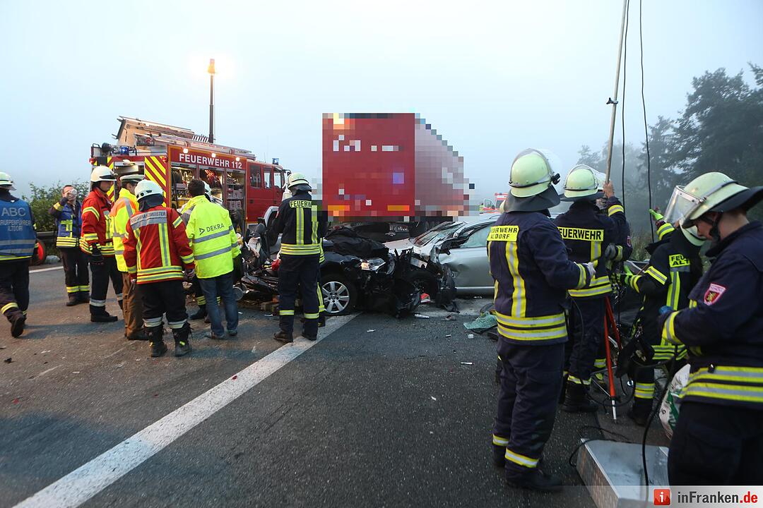 Drei Menschen sterben nach Unfall auf A3 bei Altdorf