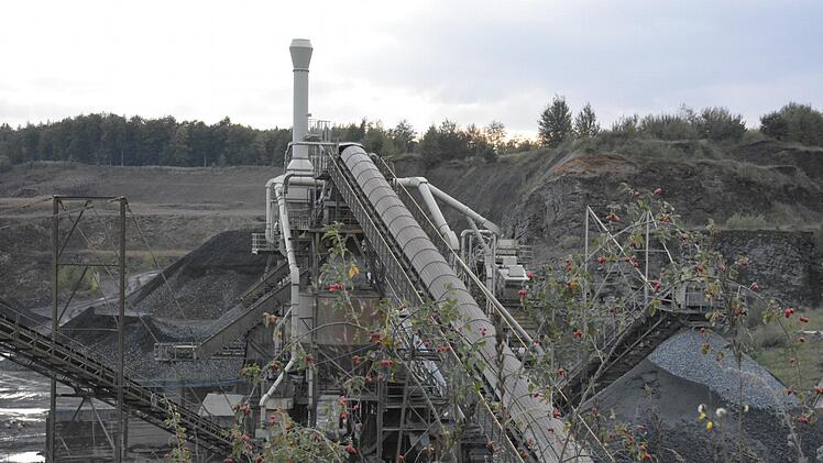 Der heutige Brecher auf dem Zeilberg ersetzt  viele Arbeiter.