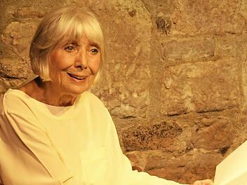 Topsy Küppers im Nana-Theater Foto: Wulf Rühlmann