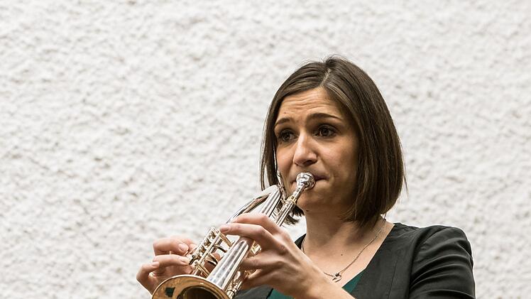 Impressionen vom umjubelten Neujahrskonzert mit dem Quintett Harmonic Brass im renovierten Rathaussaal von RödentalFoto: Jochen Berger
