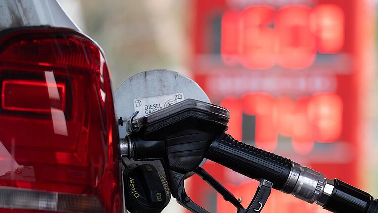 "Rational schwer zu erkl&auml;ren": ADAC hat kein Verst&auml;ndnis f&uuml;r Tankstellen-Ph&auml;nomen