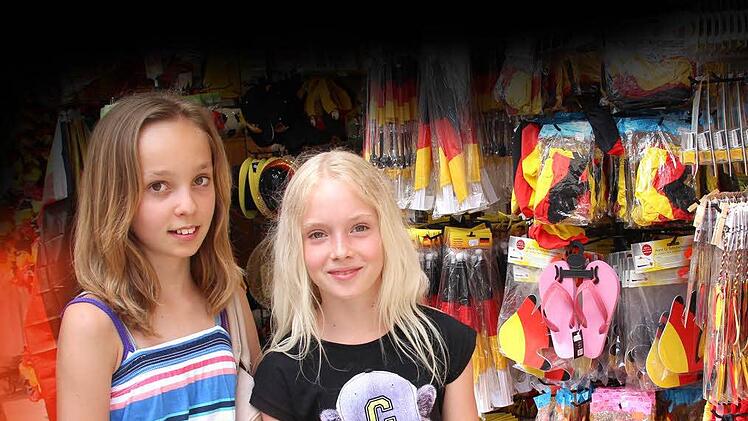Marina und Marie sind schon im WM-Fieber.