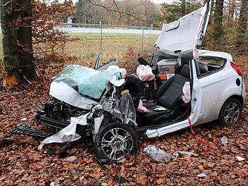 Tödlich verletzt wurde ein 49-Jähriger bei einem Unfall am 7. November 2017 auf der A 7 Höhe Schondra. Foto: Ralf Ruppert
