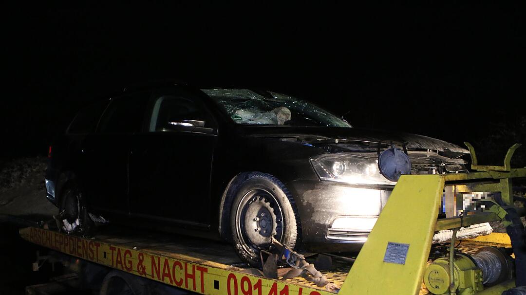 Frontalzusammenstoss auf der B2 fordert zwei verletzte Personen