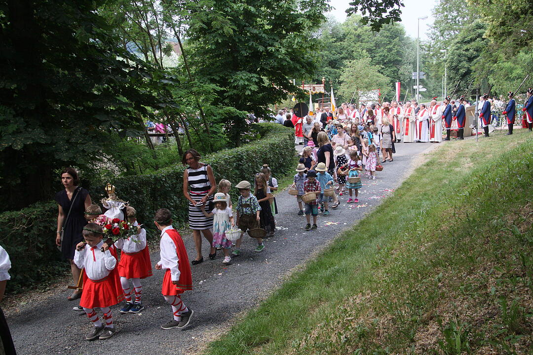 Burgwindheim feiert Blutsfest