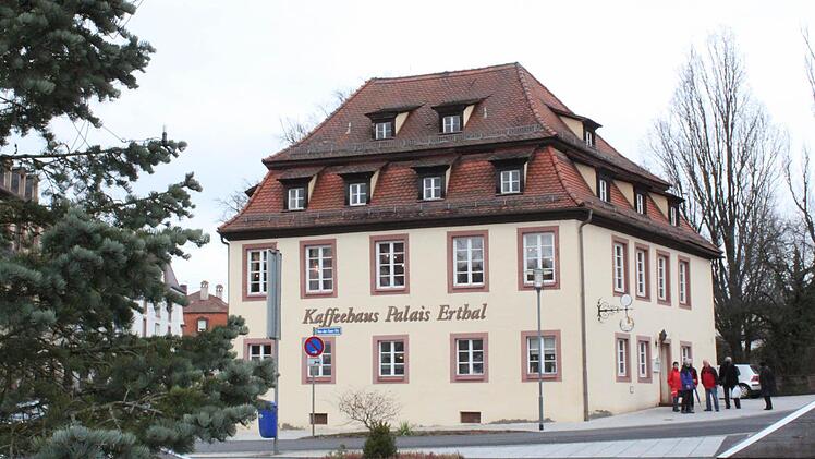 Noch sind sich Stadt und Interessent nicht einig über die Modalitäten für den Verkauf des Palais Erthal. Foto: Mäuser