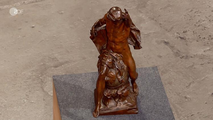 Eine Skulptur aus dem Familienbesitz ordnete Bianca Berding dem franz&ouml;sischen Bildhauer &Eacute;mile Picot zu.