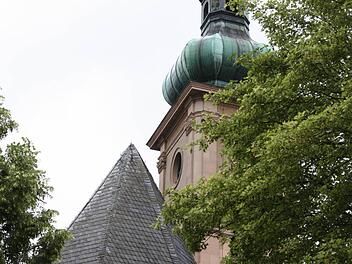 Das Dach der Marienkapelle ist ein Sanierugsfall.  Foto: Edgar Bartl