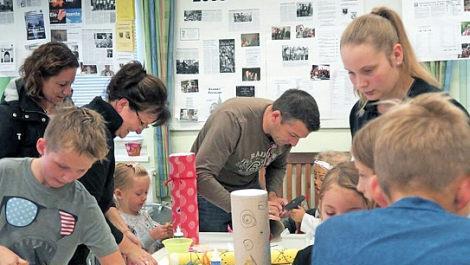 Die Kinder konnten sich ein eigenes Instrument basteln.