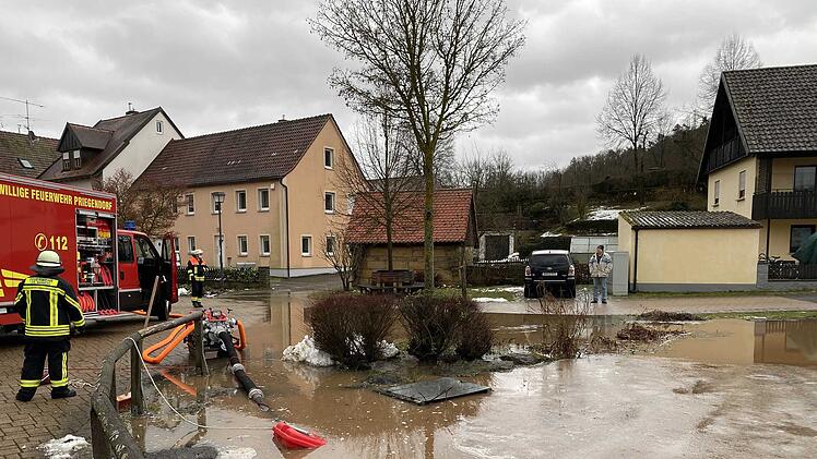 Steigende Pegel in Oberfranken: Erste Überschwemmungen in Oberfranken