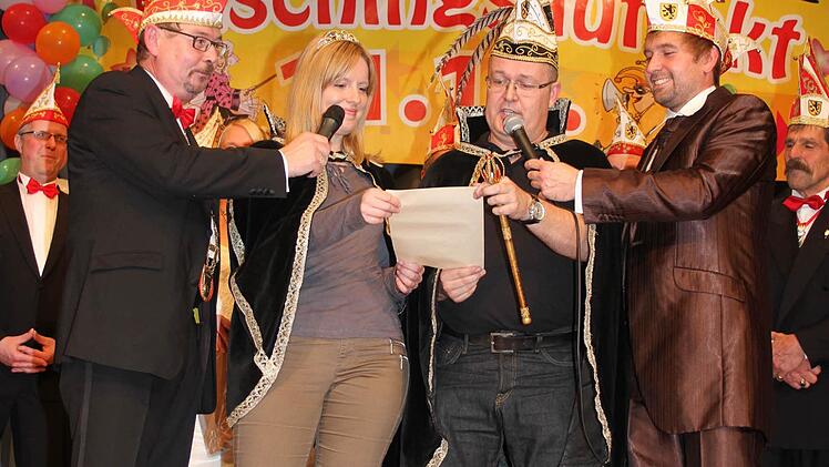 Das neue Prinzenpaar: Urgestein Michael Martin und seine Freundin Andrea Schneider aus Scheßlitz regieren.