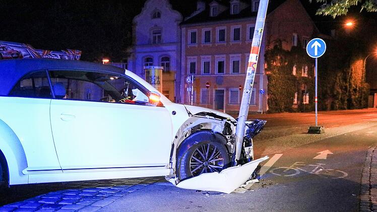 Der Heimweg von der Sandkerwa endete für diesen Mann nach wenigen Metern. Foto: News5/Merzbach