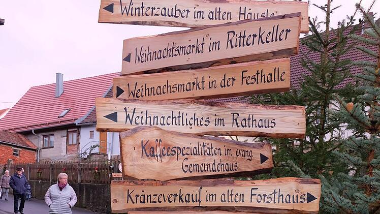 Impressionen von der Thundorfer Dorfweihnacht. Foto: Philipp Bauernschubert