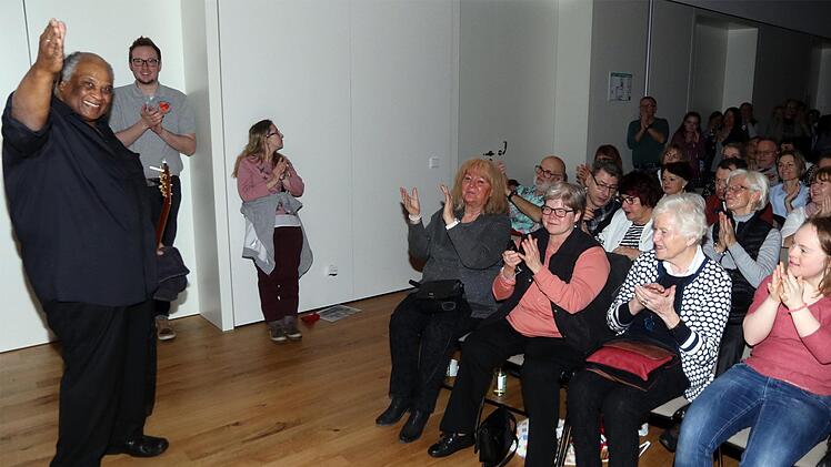 Tolle Stimmung im Kulturboden Hallstadt  bei der Benefizgala.Foto: Bertram Wagner
