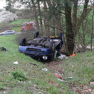 Auto überschlägt sich bei Appendorf