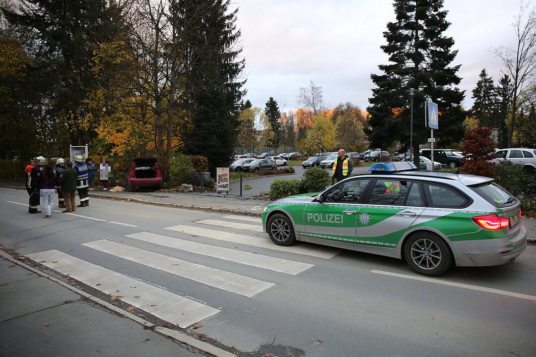 Schwerer Unfall am Zebrastreifen an Therme Bad Steben