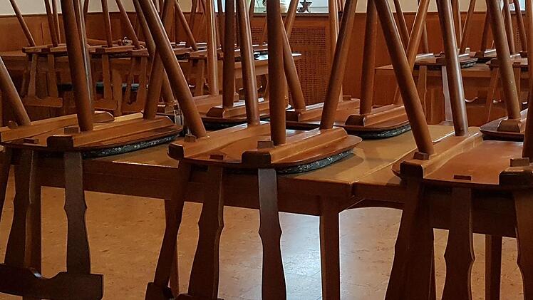 Im Lockdown waren die Gaststätten geschlossen. Mitarbeiter wurden in Kurzarbeit geschickt und sind in der Folge vielfach in andere Branchen gewechselt.