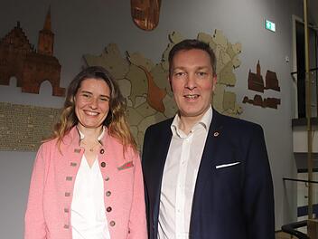 Sabine Sitter (CSU) und Christoph Vogel (FW) gehen in die Stichwahl ums Landratsamt in Main-Spessart.  Foto: Holger Steiger