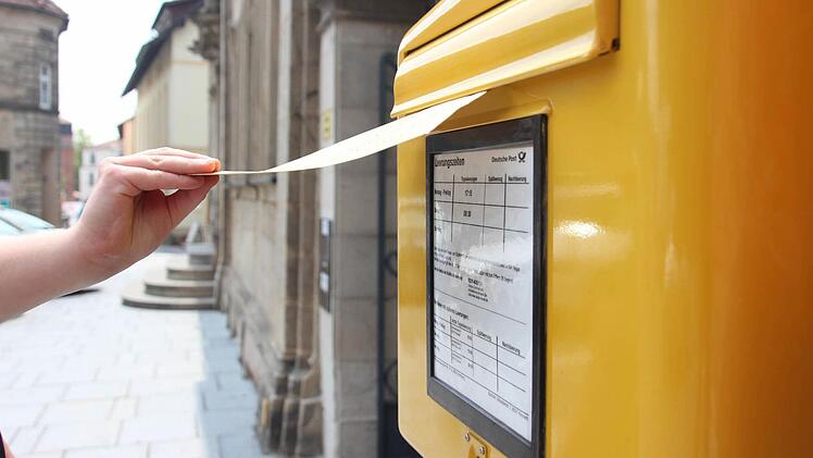 Wer die Briefkästen in Kronach befüllt, kann aktuell noch damit rechnen, dass sie wie angegeben geleert werden.  Foto: Sarah Dann