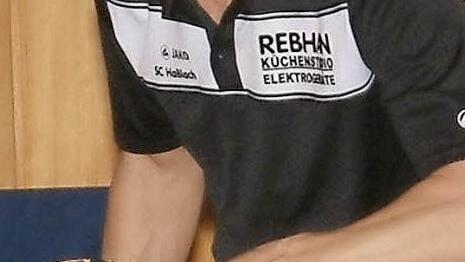 Der SC Haßlach gehört in der 2. Kreisliga weiterhin zur Spitzengruppe. Beim 9:6-Auswärtssieg bei der TS Kronach III blieb Robert Girke in seinen zwei Einzeln ungeschlagen. Foto: Hans Franz