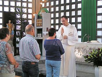 Pfarrer Andreas Stahl im Gottesdienst  Foto: Heidi Amon