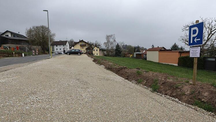Die Metzgerei Eichhorn stellt  Grundstücke bei der Seeäckerstraße zum Parken zur Verfügung.Foto: Barbara Herbst