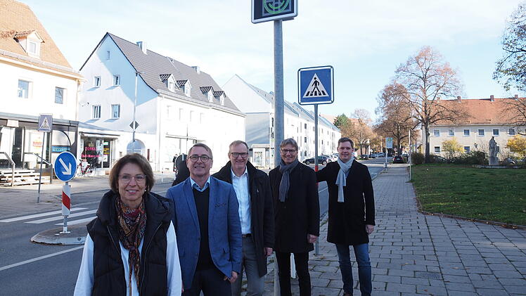 Bamberg: Geschwindigkeit vor Kunigundenschule wird nun angezeigt - mit solarbetriebener Messanlage