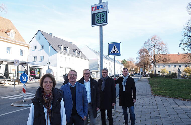 Bamberg: Geschwindigkeit vor Kunigundenschule wird nun solarbetrieben angezeigt