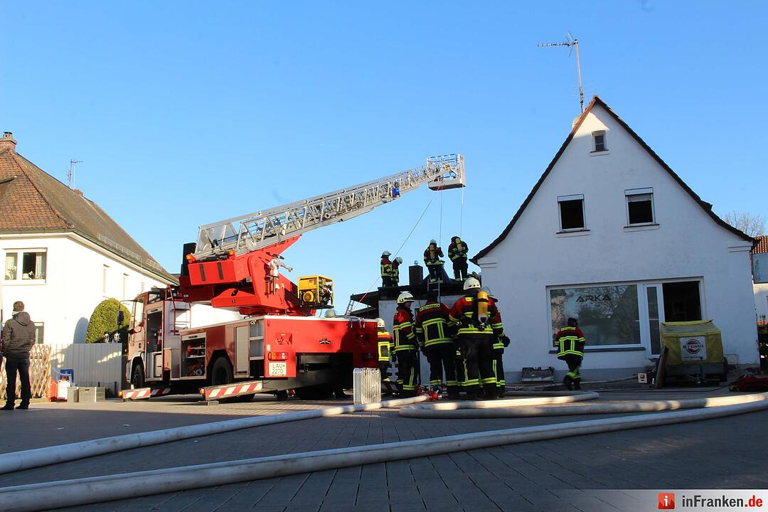 Dachstuhlbrand in Röthenbach an der Pegnitz