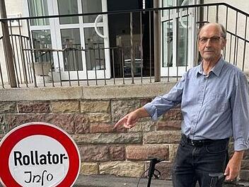 Edgar Kast informiert regelmäßig Senioren, worauf beim Kauf eines Rollators zu achten ist.