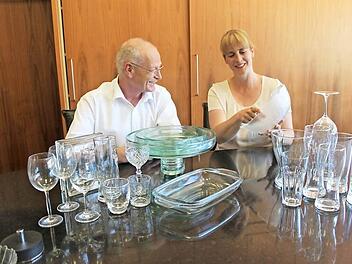 Sie sind ein Team: Geschäftsführer Ulrich Zirfaß und die geschäftsführende Gesellschafterin, Britta Höfer  Foto: Veronika Schadeck